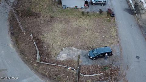 Photo of 322 Circle Drive, Gatlinburg, TN 37738 (MLS # 1326710)