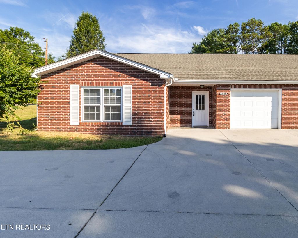 Photo of 4622 Ventura Drive, Knoxville, TN 37938 (MLS # 1320833)