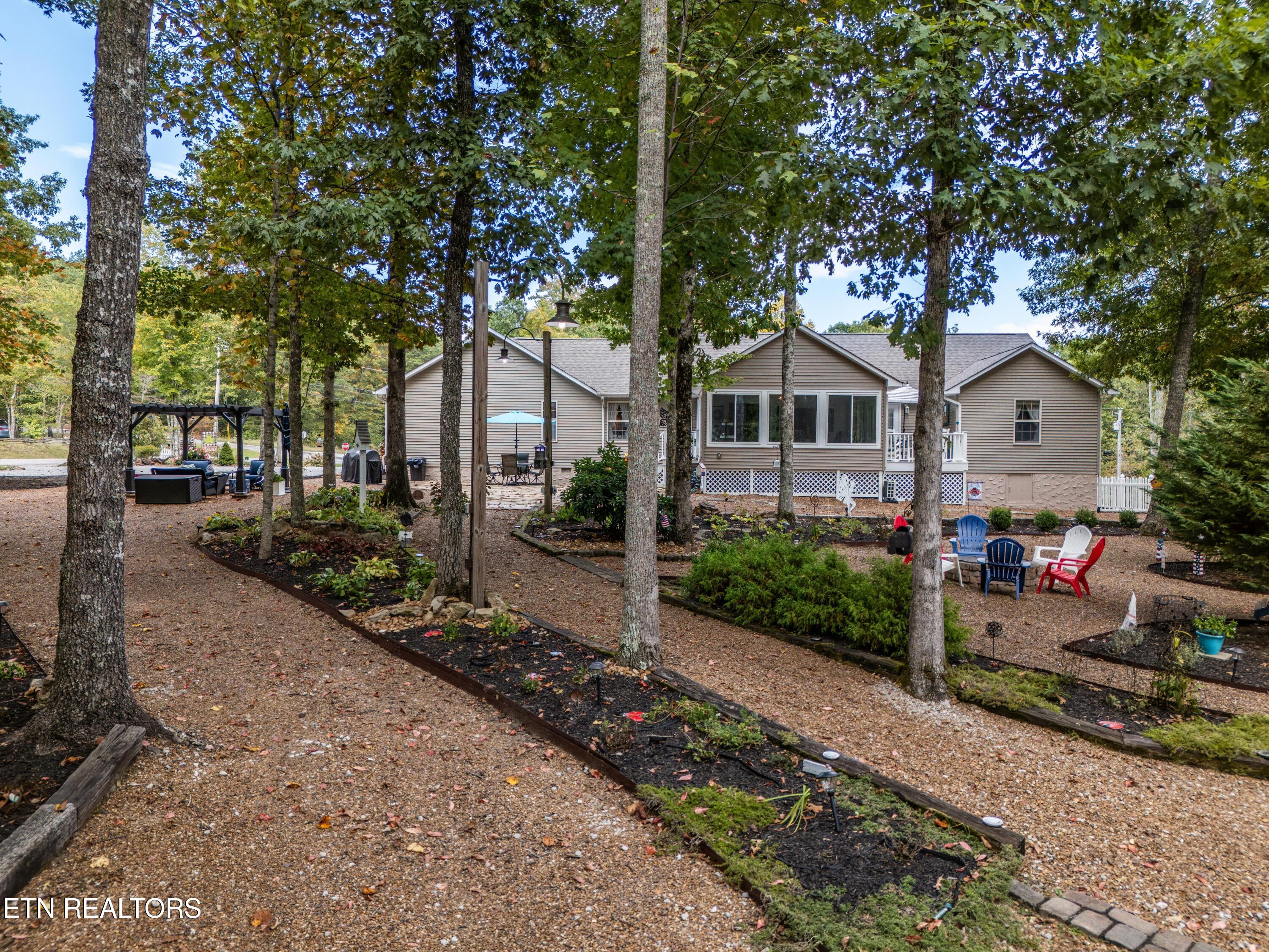 533 T Road Rd