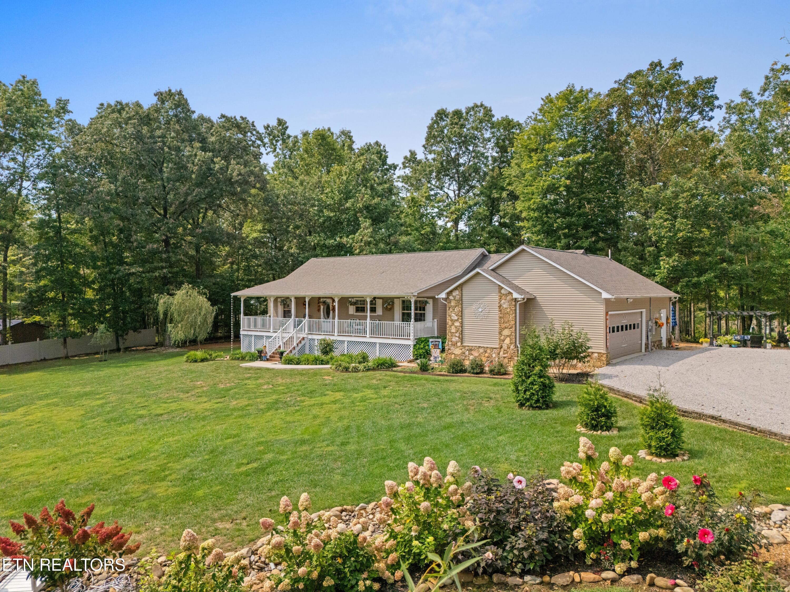 533 T Road Rd