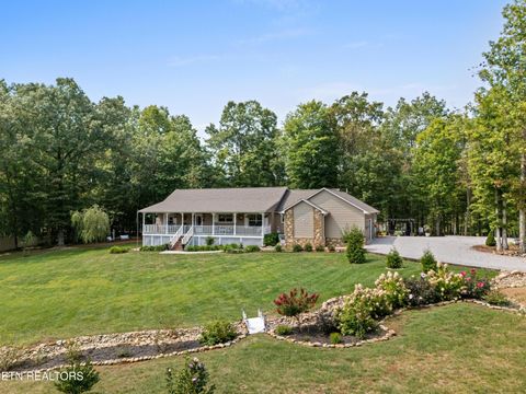 533 T Road Rd Monterey TN 38574