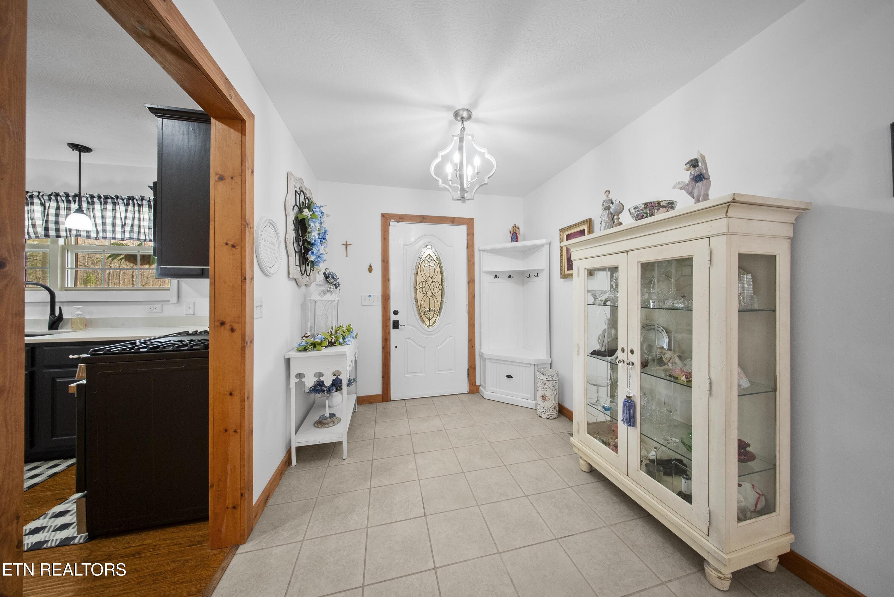 533 T Road Rd
