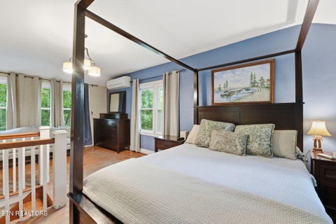Tiny photo for 611 S Charles G Seivers Blvd, Clinton, TN 37716 (MLS # 1345627)