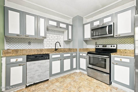 Tiny photo for 326 Grady Rd, Etowah, TN 37331 (MLS # 1359462)