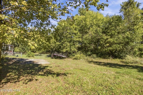 Tiny photo for 326 Grady Rd, Etowah, TN 37331 (MLS # 1359462)