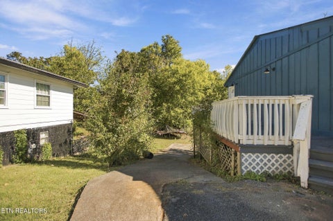 Tiny photo for 326 Grady Rd, Etowah, TN 37331 (MLS # 1359462)