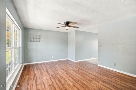Tiny photo for 326 Grady Rd, Etowah, TN 37331 (MLS # 1359462)