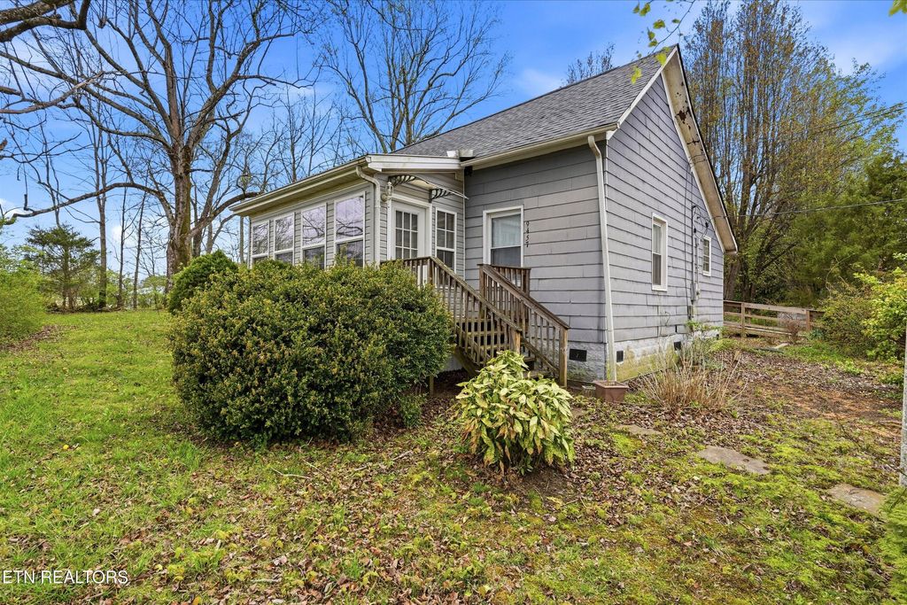Photo of 9457 Crossville Hwy, Sparta, TN 38583 (MLS # 1335623)