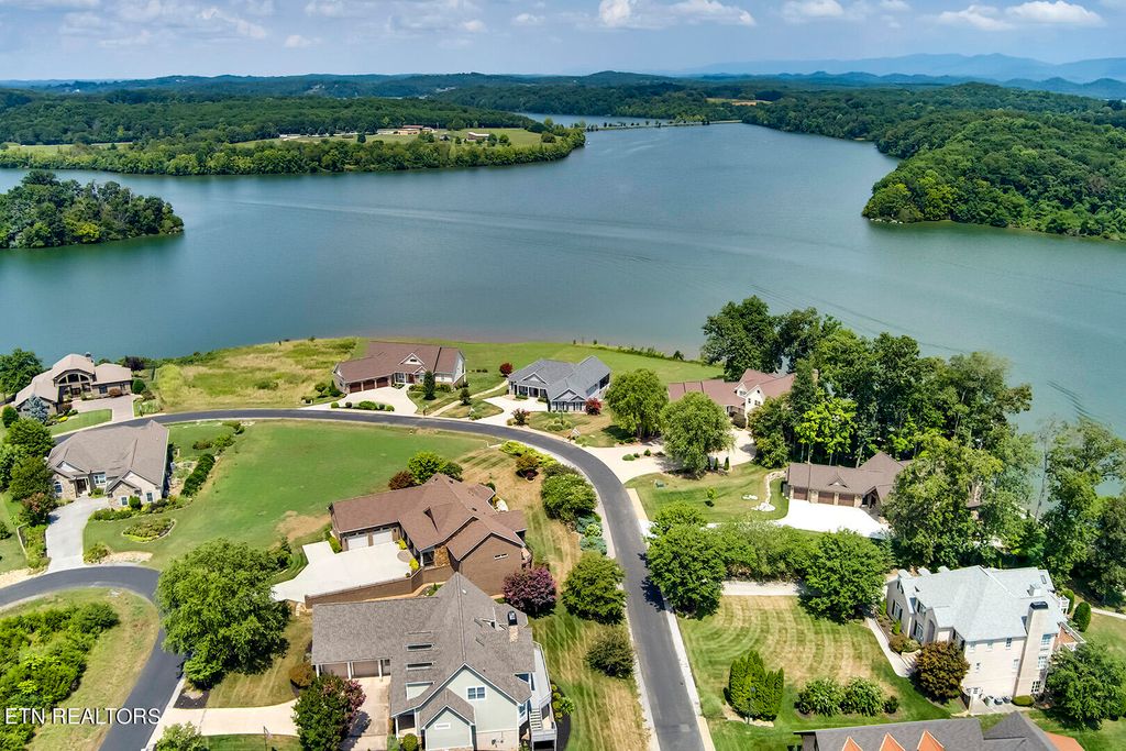 Photo of 152 Hiwonihi Tr, Vonore, TN 37885 (MLS # 1270781)