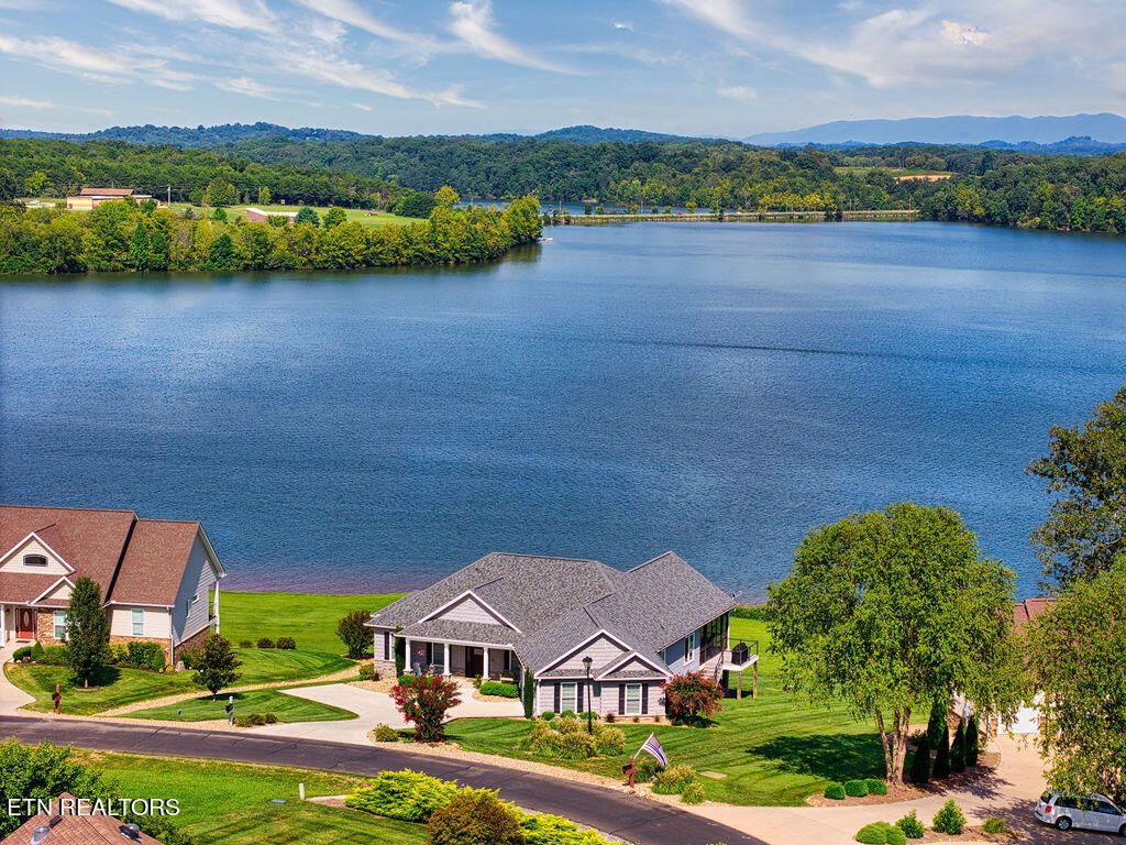 Photo of 152 Hiwonihi Tr, Vonore, TN 37885 (MLS # 1270781)