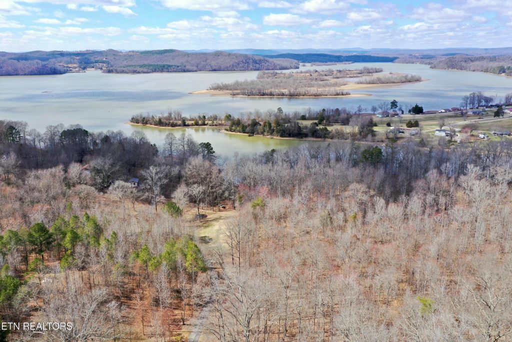 Photo of 134 Hart Orchard Rd, Kingston, TN 37763 (MLS # 1292859)