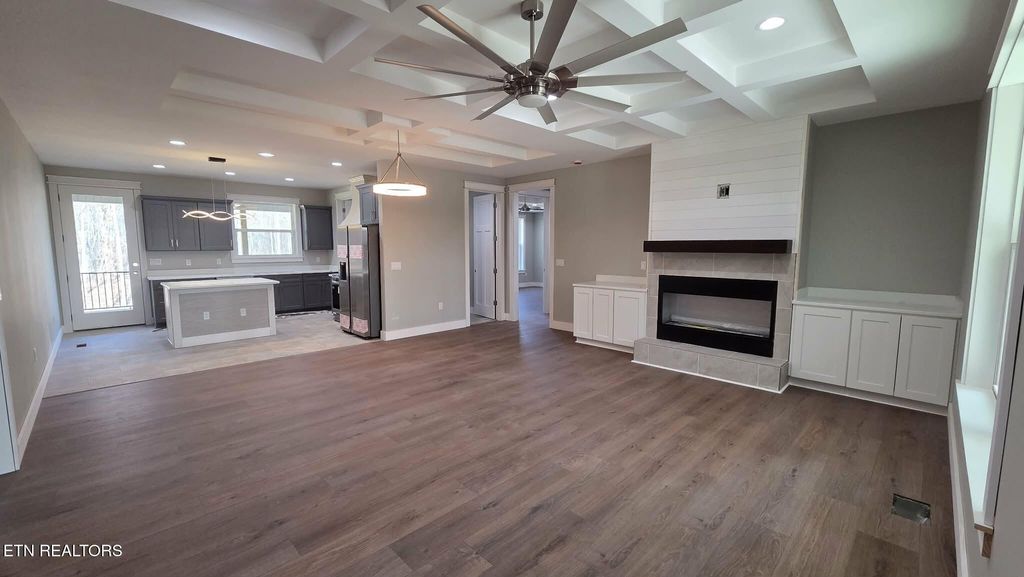 Photo of 1128 Cumberland View Drive, Crossville, TN 38571 (MLS # 1318774)