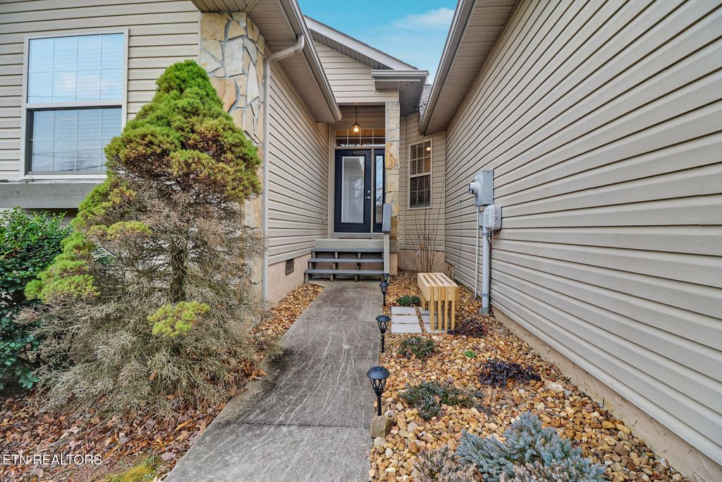 Photo of 178 Snead Drive, Crossville, TN 38558 (MLS # 1325993)