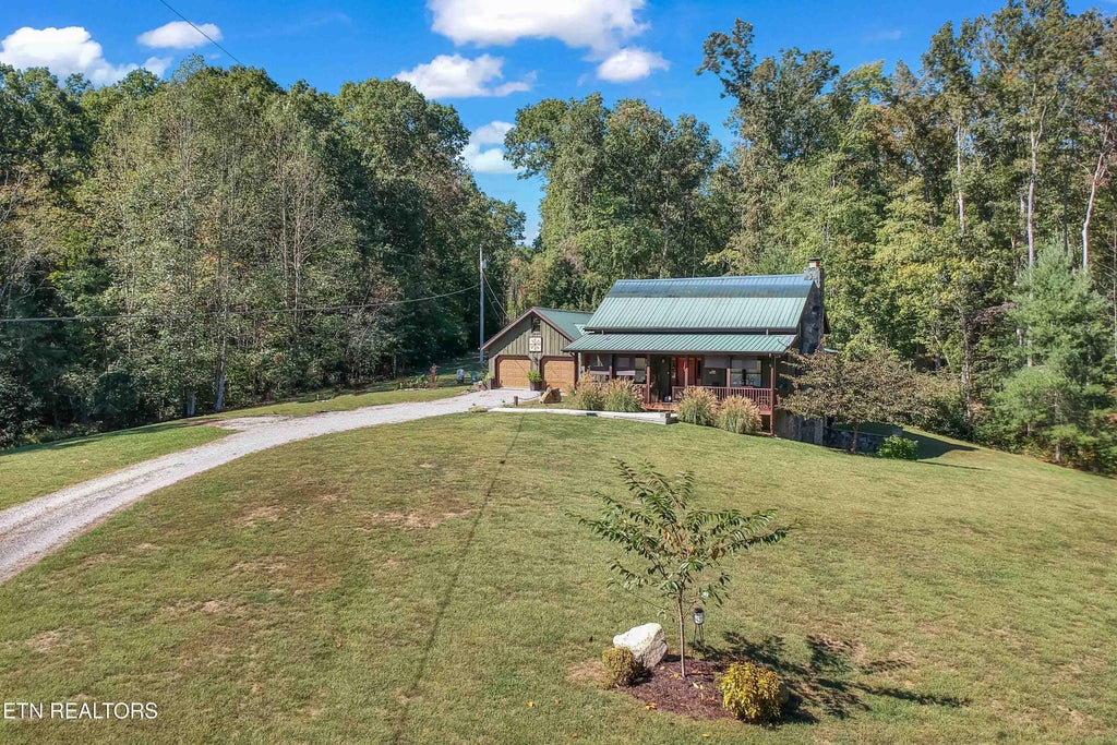 Photo of 4959 Grave Hill Rd, Oneida, TN 37841 (MLS # 1358041)