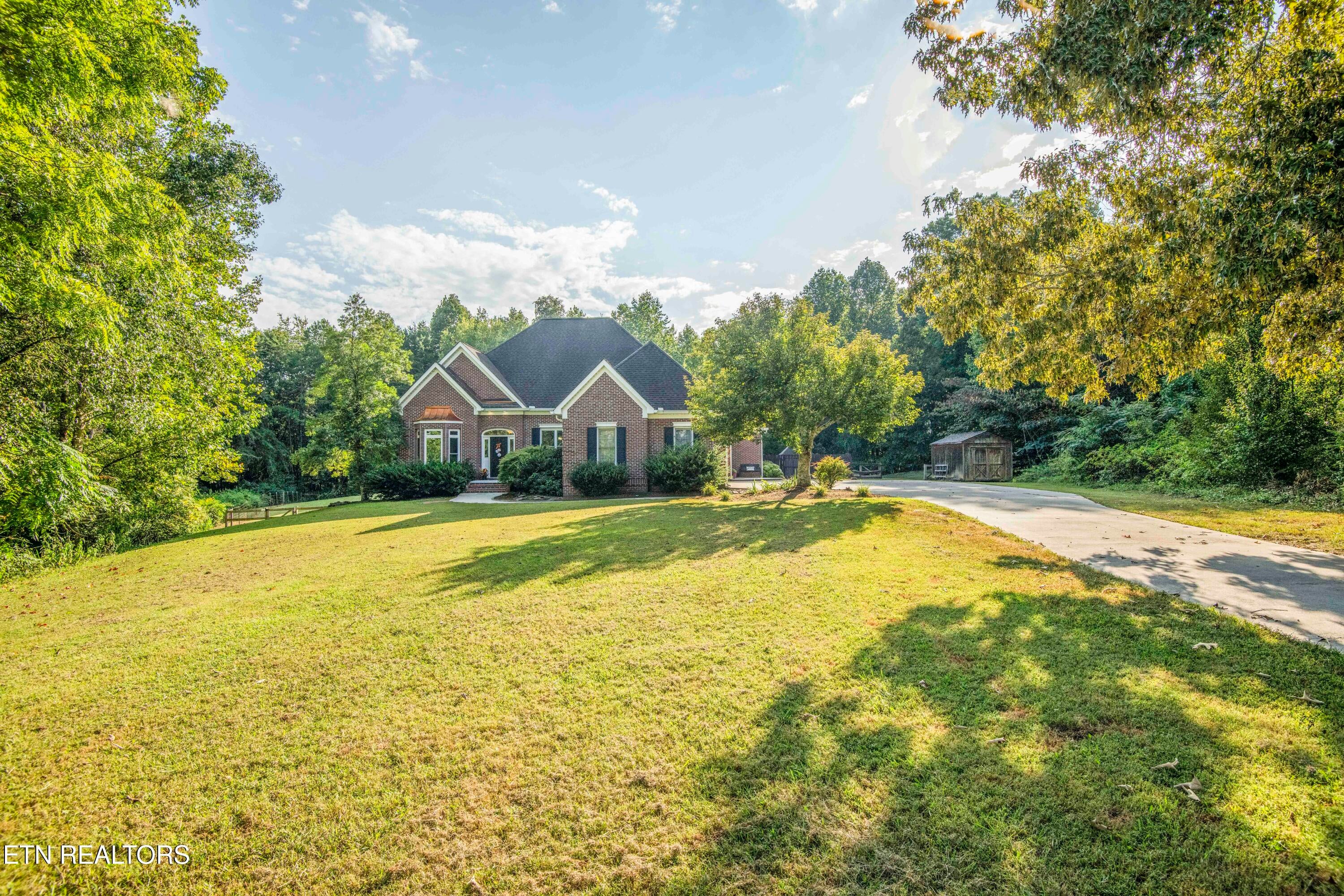 160 Grandview Lane