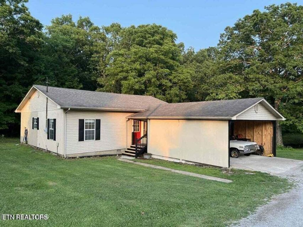 Photo of 798 Lawson Rd, Crossville, TN 38571 (MLS # 1335543)
