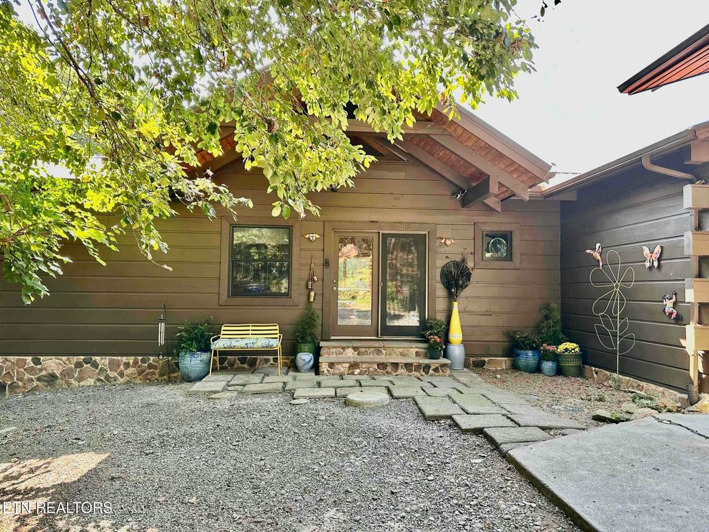 Photo of 575 Ironsburg Rd. Rd, Tellico Plains, TN 37385 (MLS # 1315544)