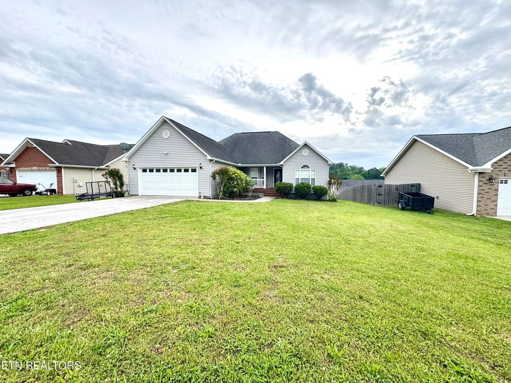 Photo of 208 Cornerstone Circle, Clinton, TN 37716 (MLS # 1300202)