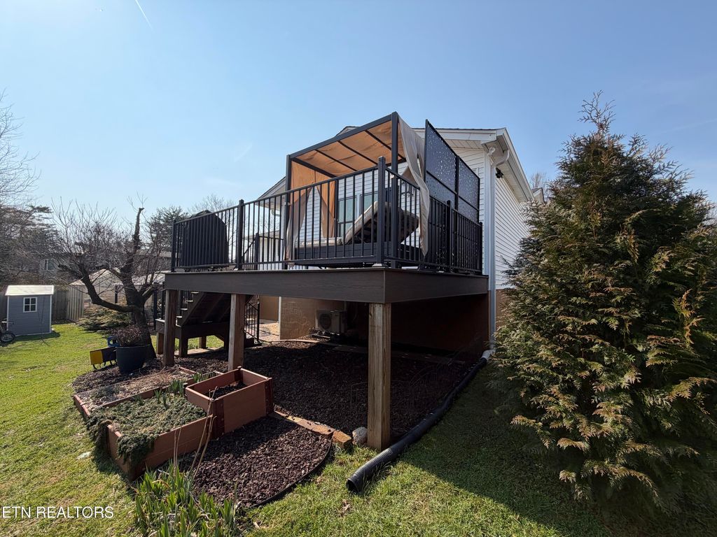 Photo of 724 Hidden Valley Rd, Knoxville, TN 37923 (MLS # 1330951)