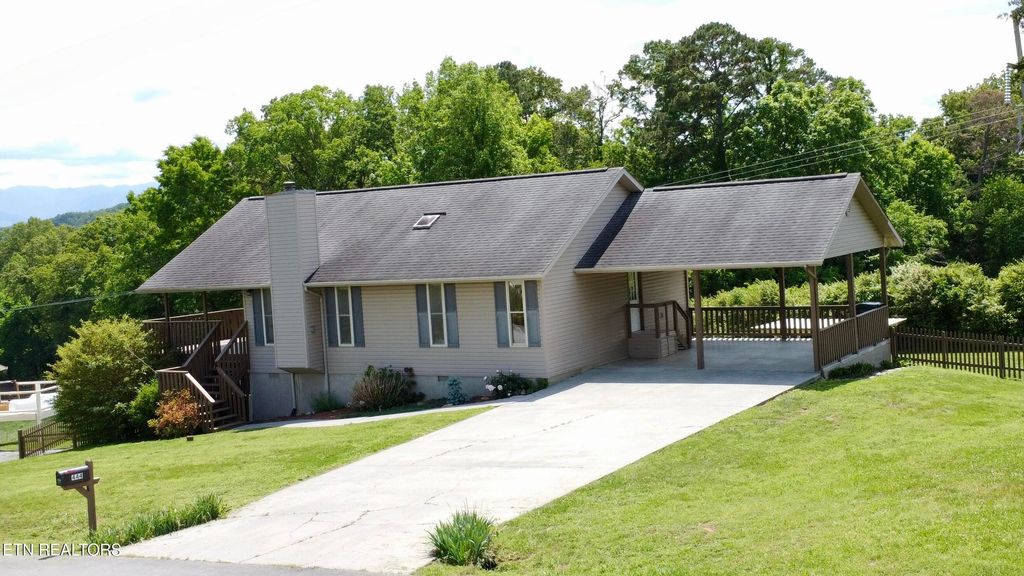Photo of 444 Connatser Lane, Sevierville, TN 37876 (MLS # 1339035)