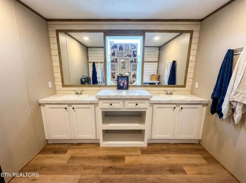 Tiny photo for 611 Towers Drive, Dandridge, TN 37725 (MLS # 1328095)