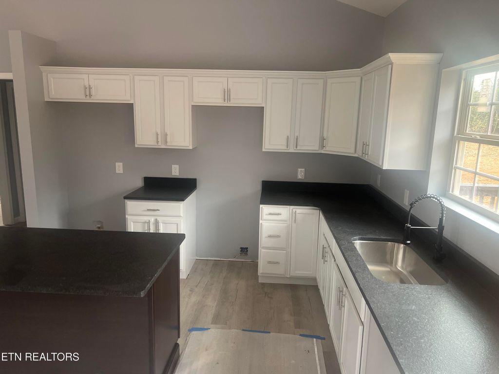 Photo of 917 Nichols Rd, Dandridge, TN 37725 (MLS # 1326015)