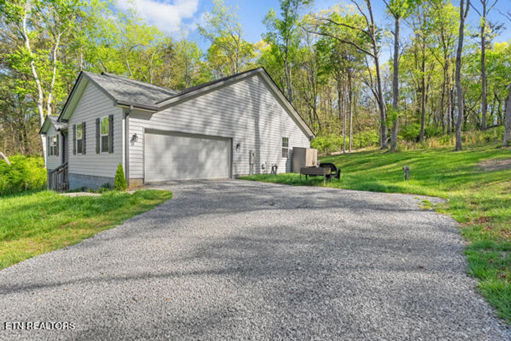 Photo of 6230 Keck Rd, Knoxville, TN 37912 (MLS # 1335803)