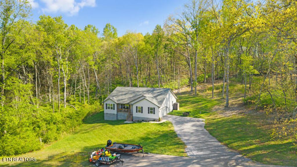 Photo of 6230 Keck Rd, Knoxville, TN 37912 (MLS # 1335803)