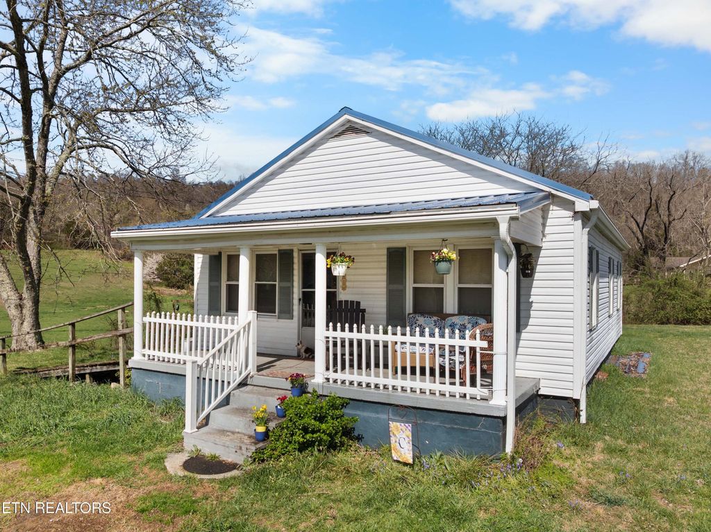 Photo of 385 Hubbs Grove Rd, Maynardville, TN 37807 (MLS # 1332715)