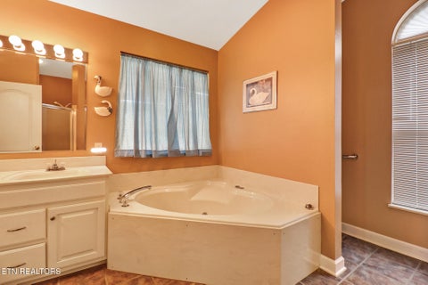 Tiny photo for 122 Twin Oaks Drive, Rockwood, TN 37854 (MLS # 1349714)