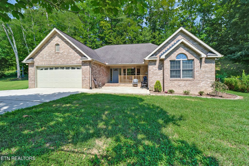 Photo of 281 Ollis Rd, Oliver Springs, TN 37840 (MLS # 1312351)