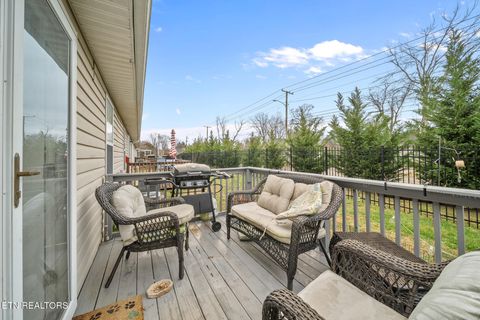 Tiny photo for 747 High Point Way, Knoxville, TN 37912 (MLS # 1286251)