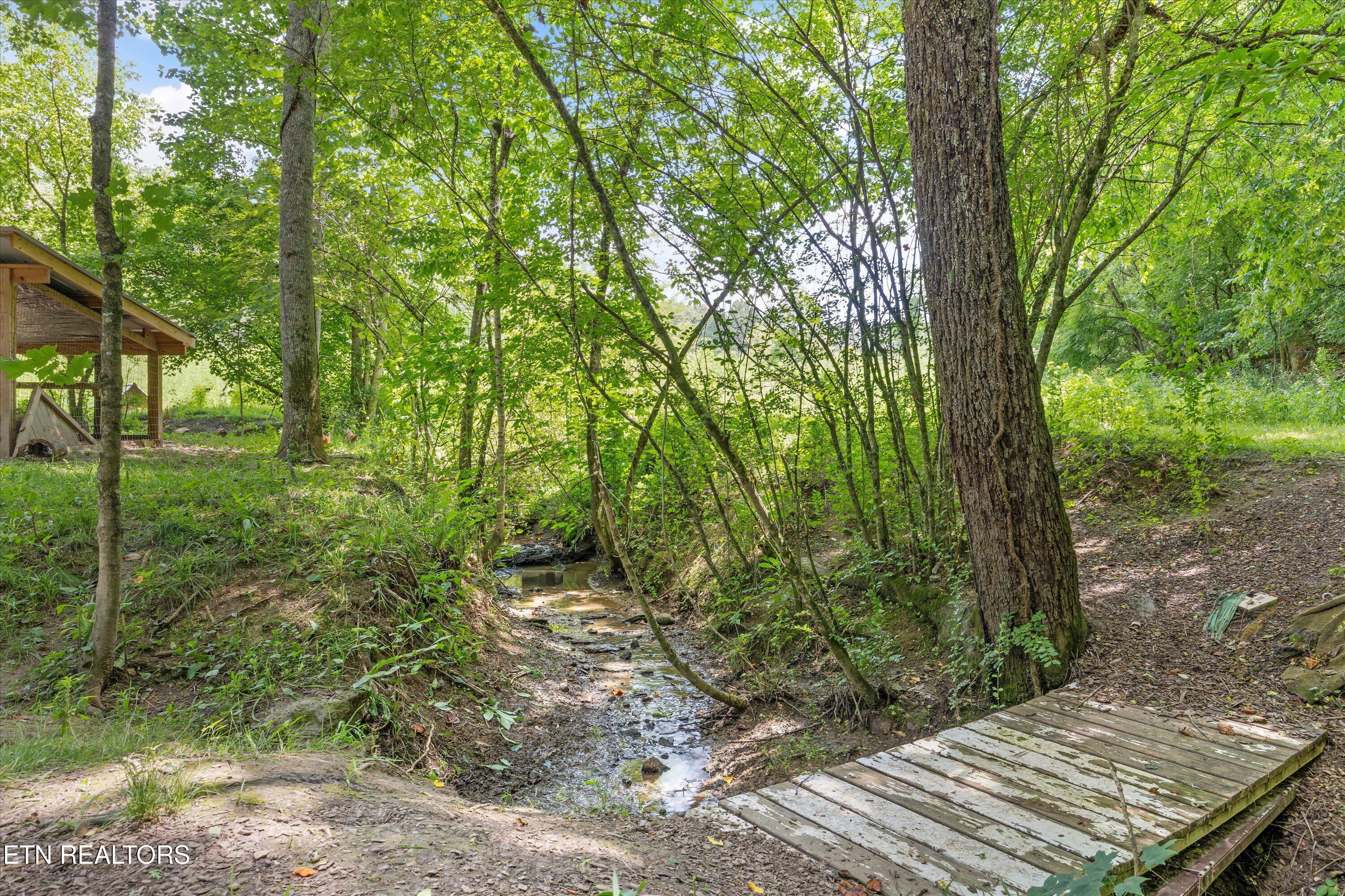 231 Highway 370