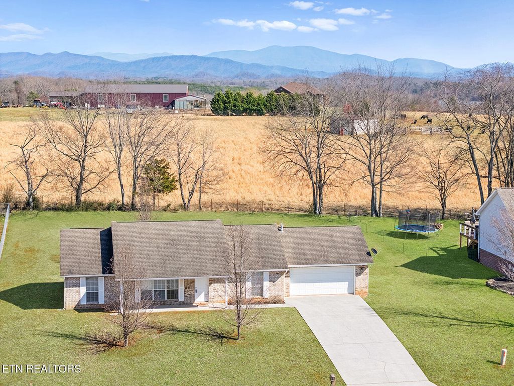 Photo of 203 S Rolling Ridge Lane, Vonore, TN 37885 (MLS # 1291270)