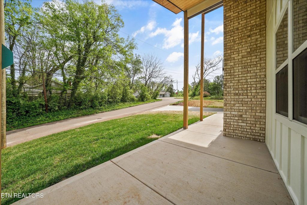 Photo of 433 Haywood Ave, Knoxville, TN 37920 (MLS # 1336289)