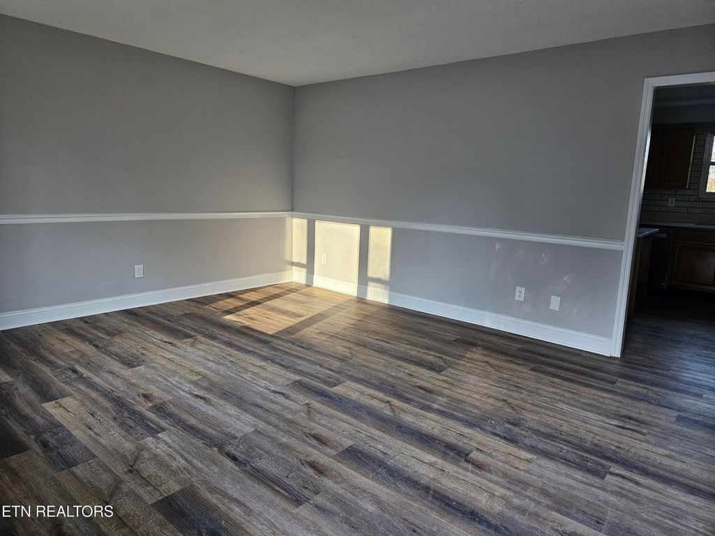 Photo of 229 Cox Drive, Harriman, TN 37748 (MLS # 1291583)