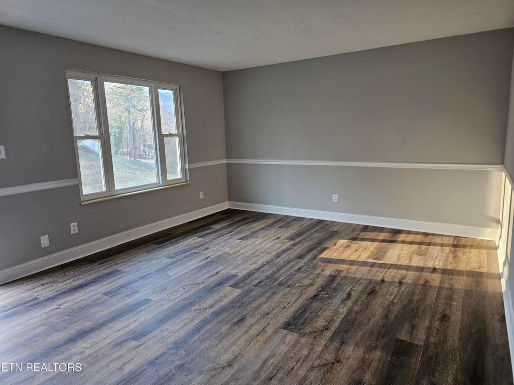 Photo of 229 Cox Drive, Harriman, TN 37748 (MLS # 1291583)