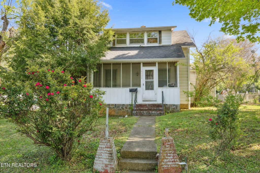 Photo of 1456 Dalton St, Alcoa, TN 37701 (MLS # 1297566)