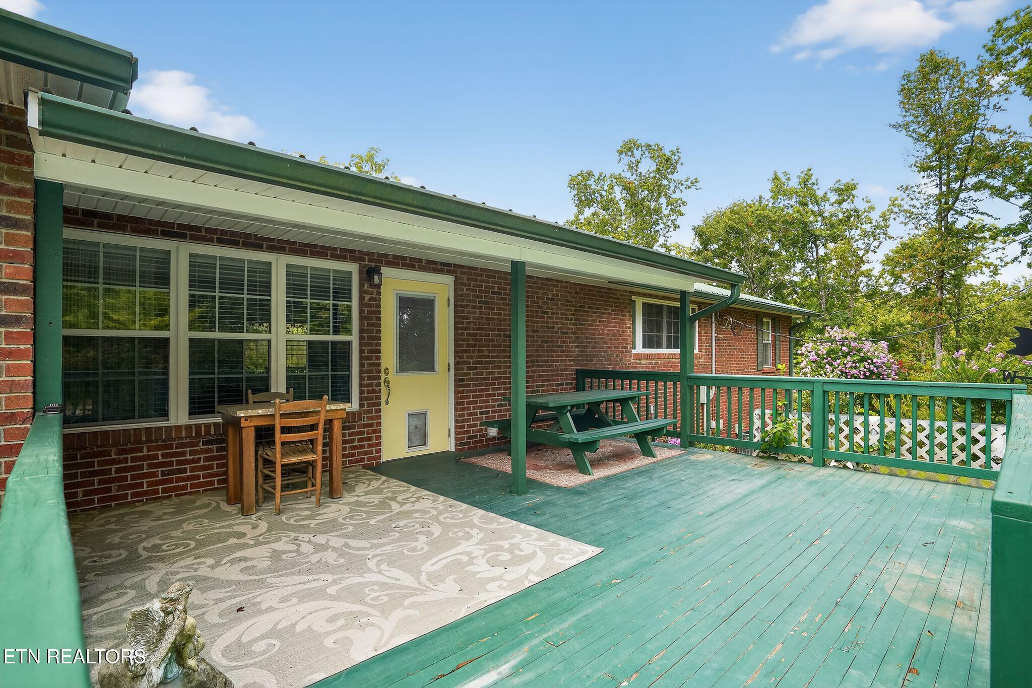 689 Johnson Hollow Rd Rd