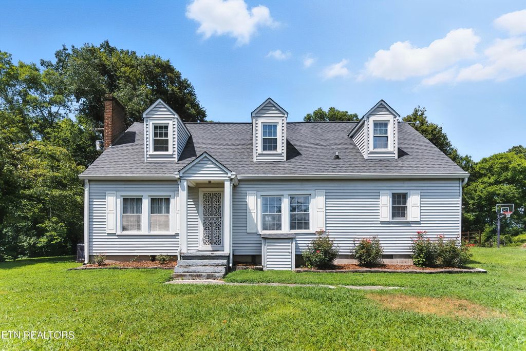 Photo of 125 Barnes Lane, Strawberry Plains, TN 37871 (MLS # 1309437)