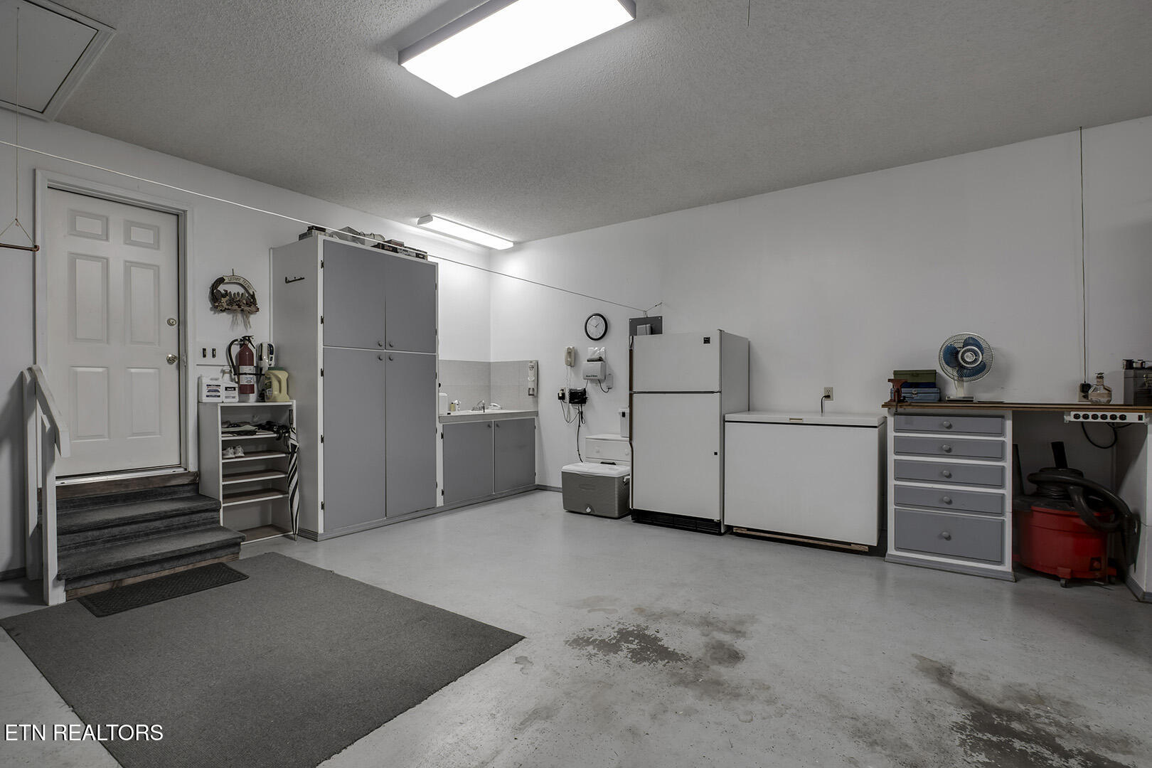 Loudon, Tennessee 37774, United States, 3 Bedrooms Bedrooms, ,2 BathroomsBathrooms,Residential,Active,118509