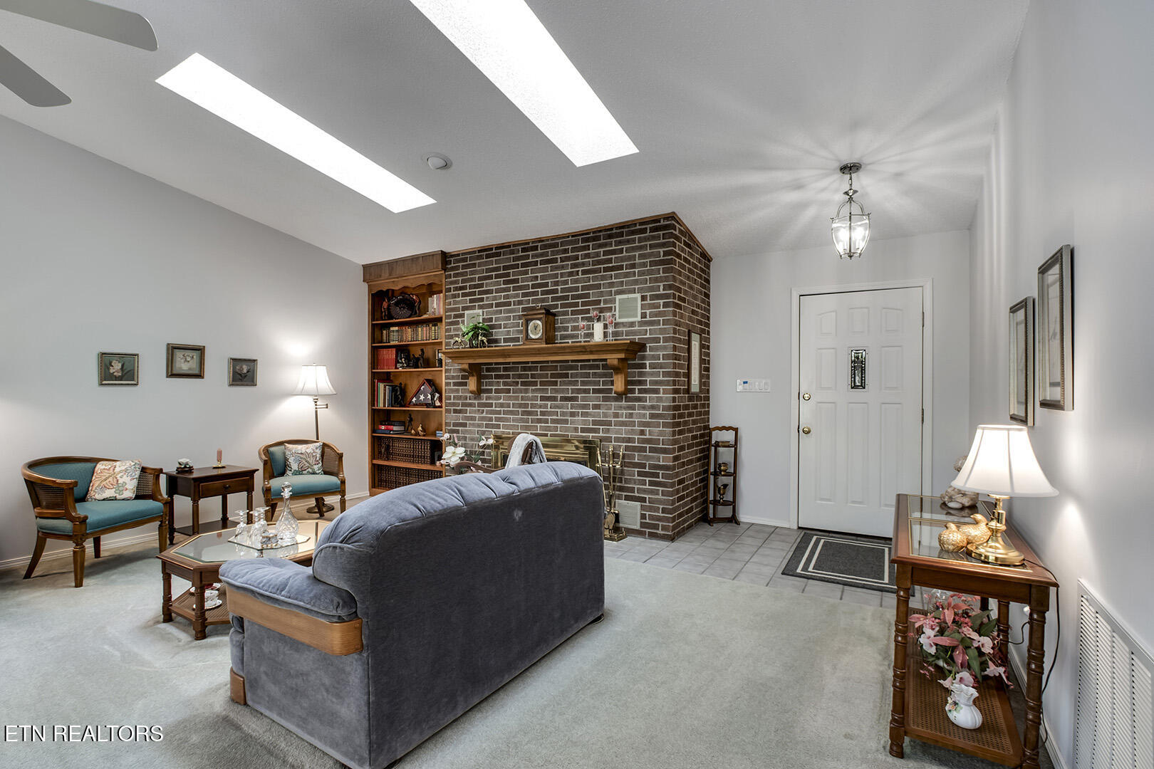 Loudon, Tennessee 37774, United States, 3 Bedrooms Bedrooms, ,2 BathroomsBathrooms,Residential,Active,118509