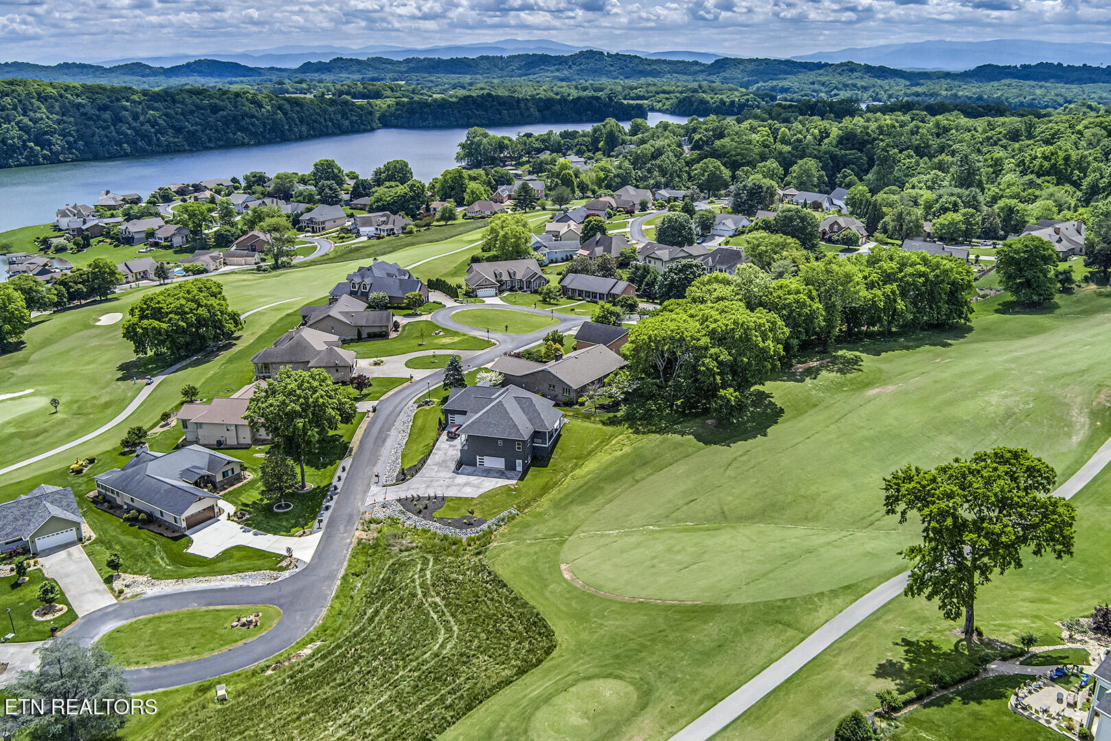 Loudon, Tennessee 37774, United States, 3 Bedrooms Bedrooms, ,2 BathroomsBathrooms,Residential,Active,118509