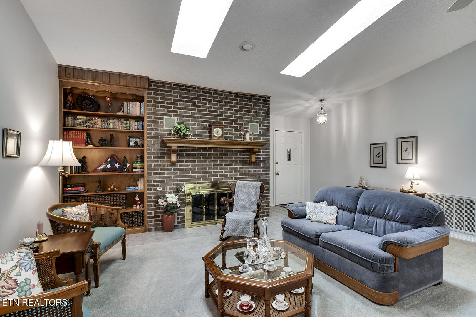 Loudon, Tennessee 37774, United States, 3 Bedrooms Bedrooms, ,2 BathroomsBathrooms,Residential,Active,118509