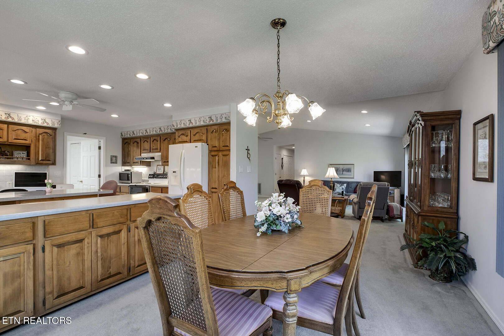 Loudon, Tennessee 37774, United States, 3 Bedrooms Bedrooms, ,2 BathroomsBathrooms,Residential,Active,118509