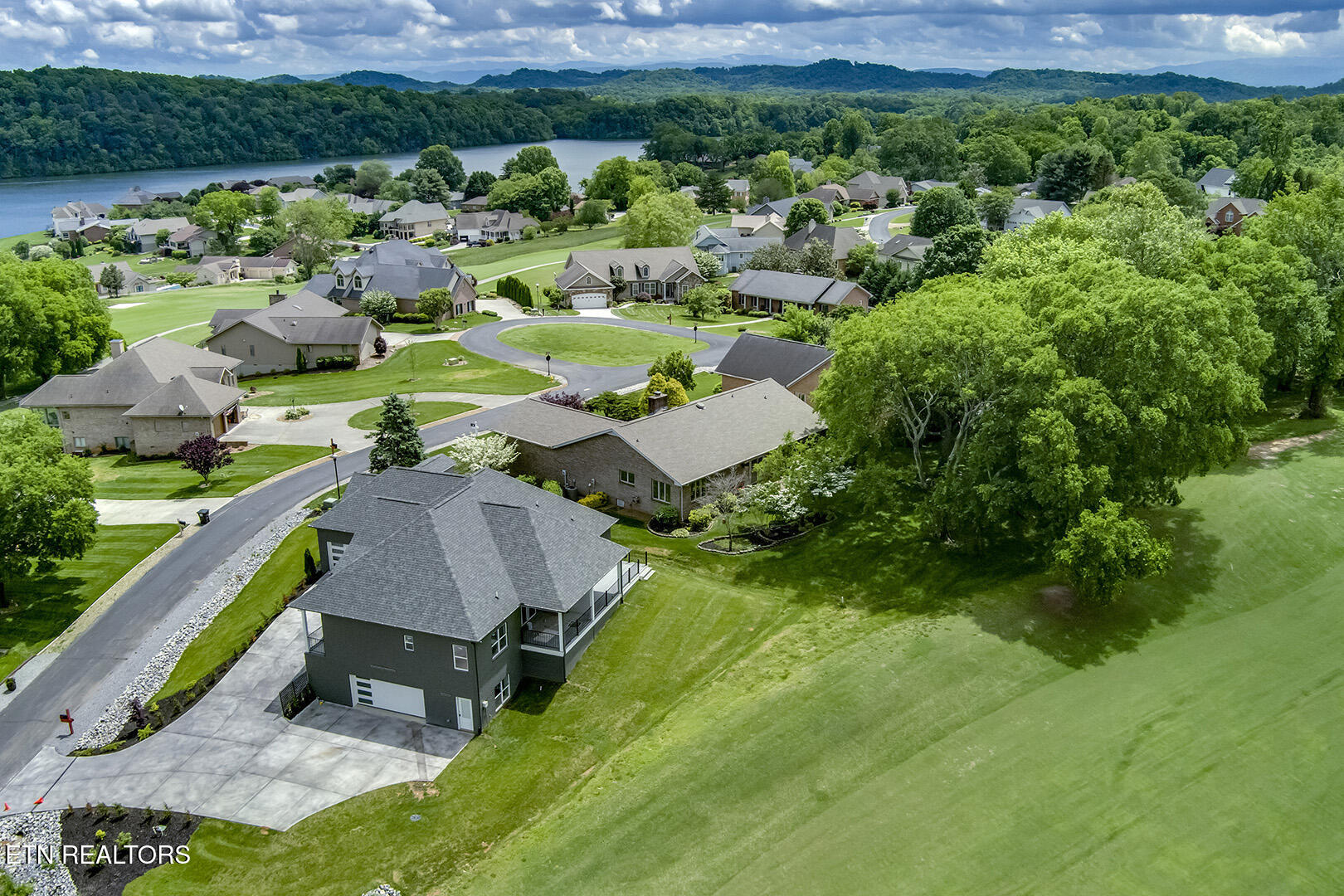 Loudon, Tennessee 37774, United States, 3 Bedrooms Bedrooms, ,2 BathroomsBathrooms,Residential,Active,118509