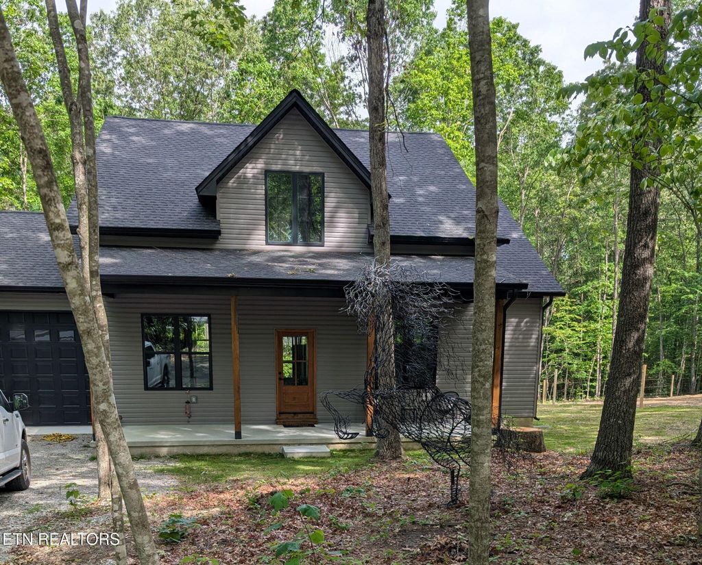 Photo of 108 Shotgun Annie Rd, Jamestown, TN 38556 (MLS # 1328115)