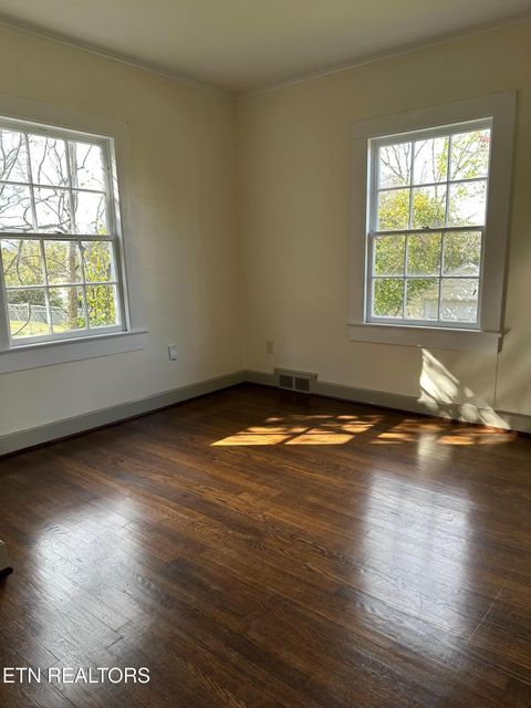 Tiny photo for 825 Gertrude Ave, Knoxville, TN 37920 (MLS # 1324601)