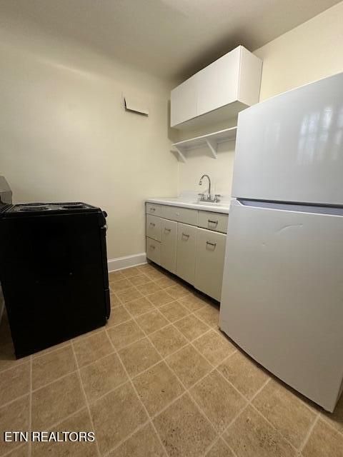 Tiny photo for 825 Gertrude Ave, Knoxville, TN 37920 (MLS # 1324601)