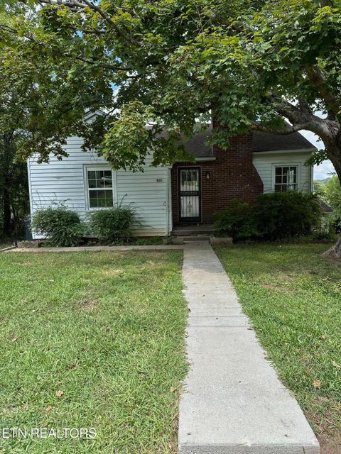 Tiny photo for 825 Gertrude Ave, Knoxville, TN 37920 (MLS # 1324601)